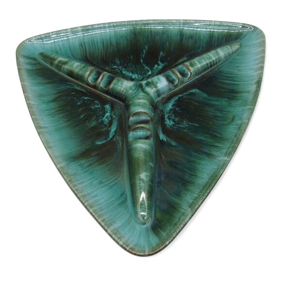 BLUE MOUNTAIN Pottery Green Triangular Ceramic Divided Ashtray 13 Inches - Picture 10 of 10